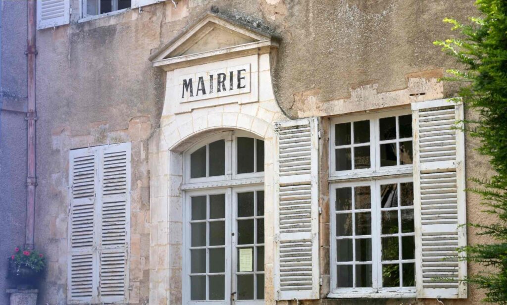 Ordinateurs publics dans les mairies rurales