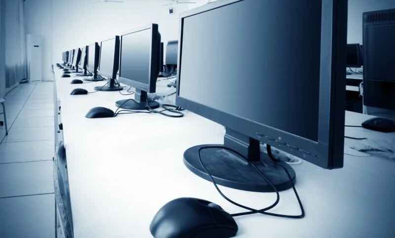 postes publics ne sont plus adaptés